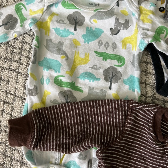 Bundle of 5 boys’ long sleeve bodysuits - Picture 5 of 5